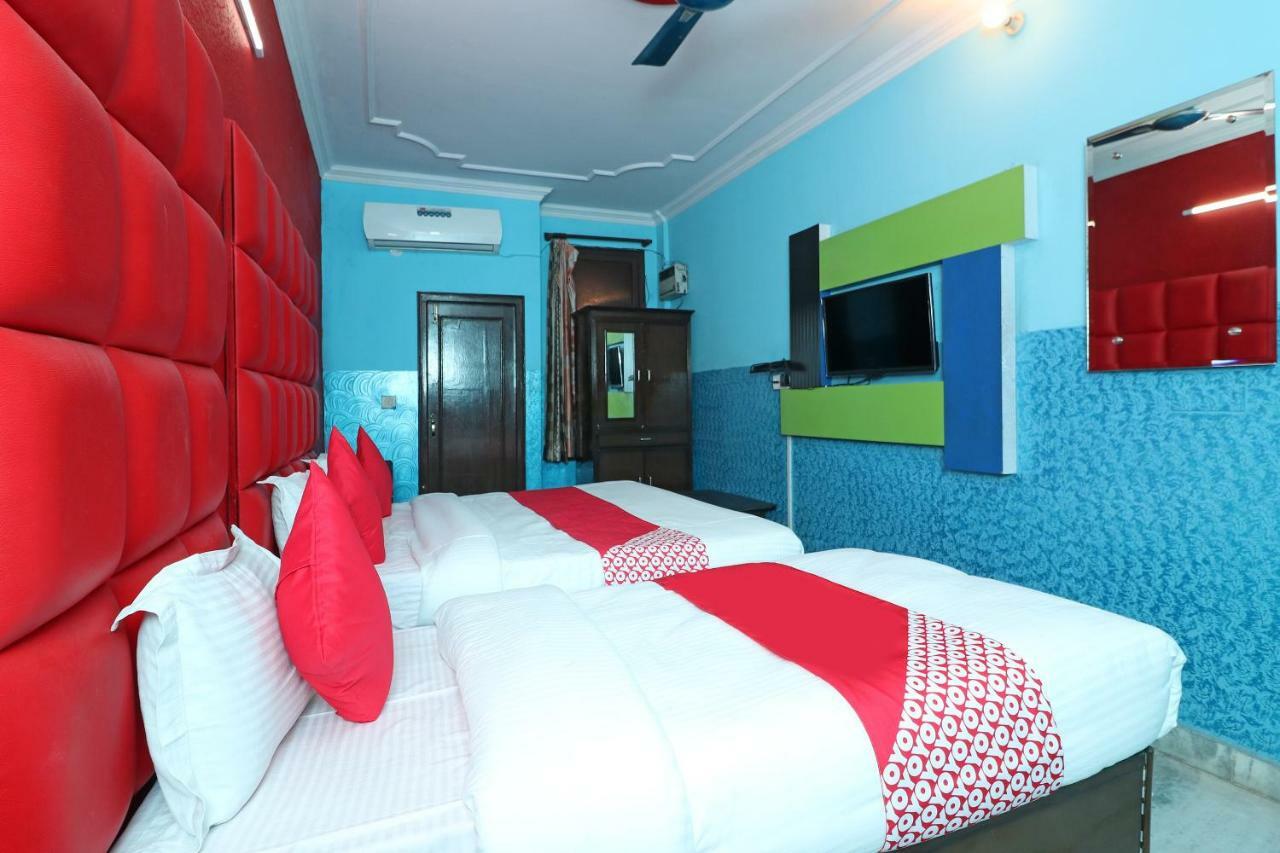Oyo 29304 Hotel Pooja Yamunānagar Kültér fotó