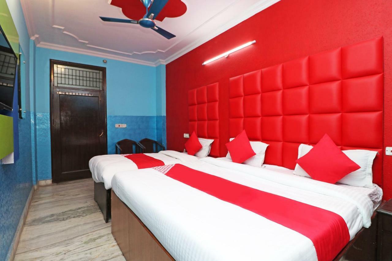 Oyo 29304 Hotel Pooja Yamunānagar Kültér fotó