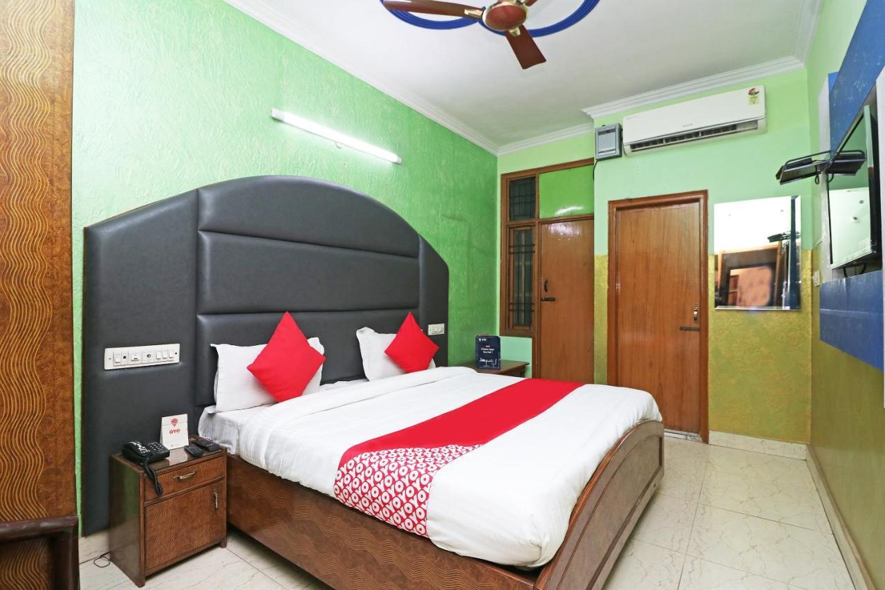 Oyo 29304 Hotel Pooja Yamunānagar Kültér fotó